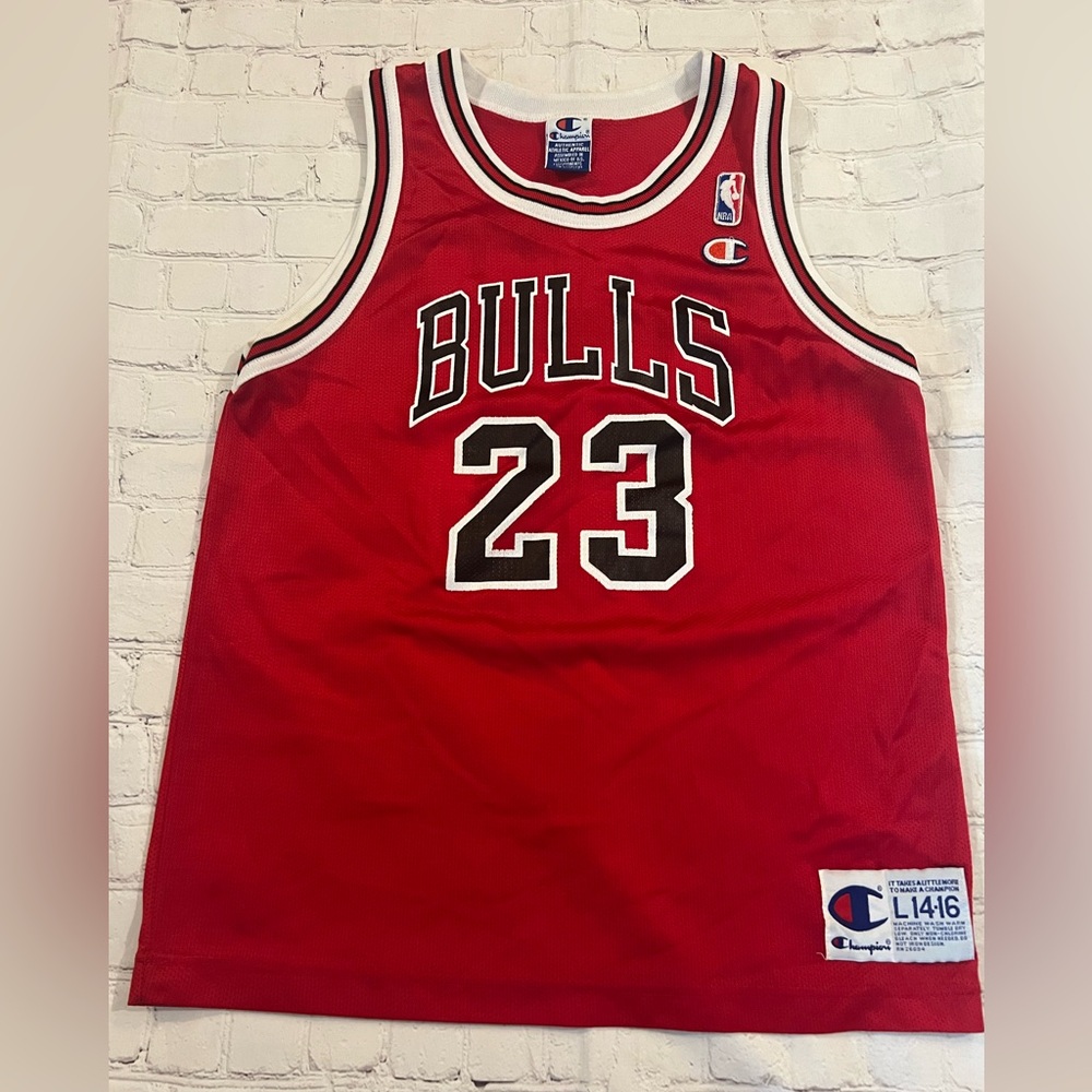 Vintage Champion NBA Chicago Bulls Michael Jordan #23 Basketball Youth Jersey LG